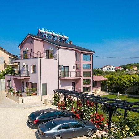 Kys House Hotel Techirghiol Kültér fotó