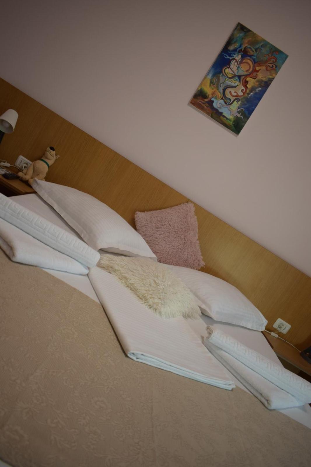 Kys House Hotel Techirghiol Kültér fotó